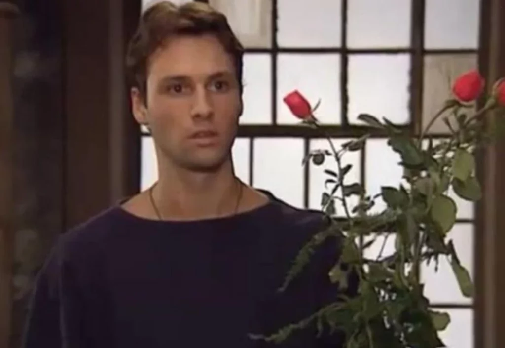 SVI GA ZNAJU IZ SERIJE "OTVORENA VRATA" POSTAO JE VLADIKA a njegova bivša koleginica podelila NAJNOVIJU fotografiju sa njim (FOTO)