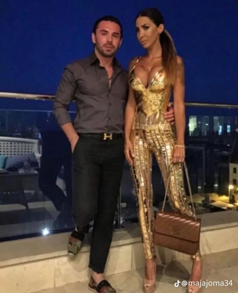 Šok fotke Aneli Ahmić sa švalerom