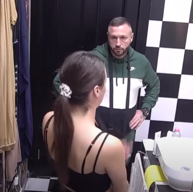 Ša doživeo pomračenje!