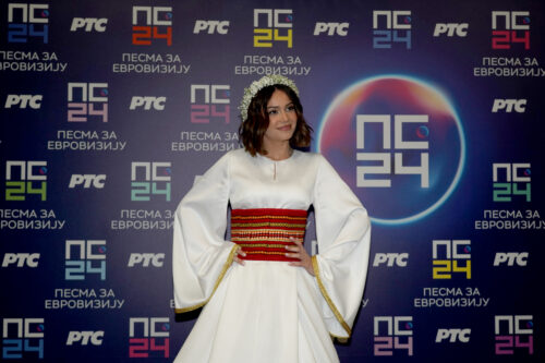 foto ATA images Breskvica