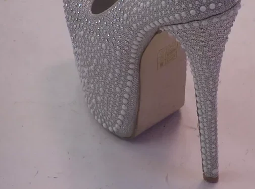 Štikla kojom je MIljana napala Zolu