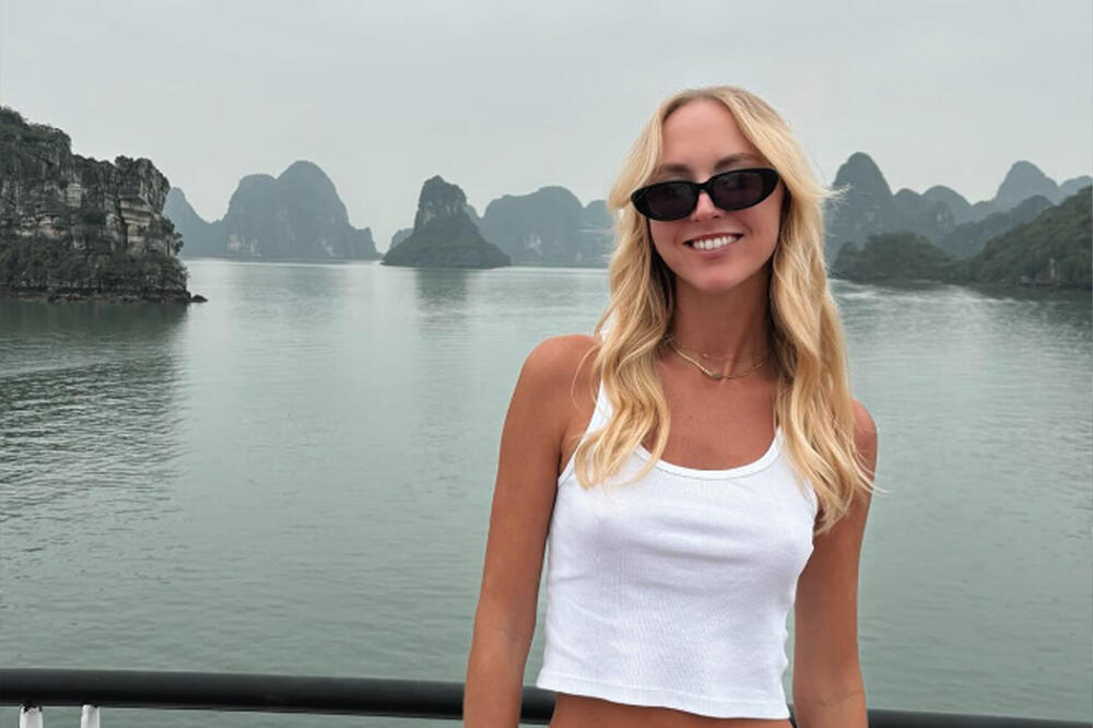 anniekknight/instagram/printscreen