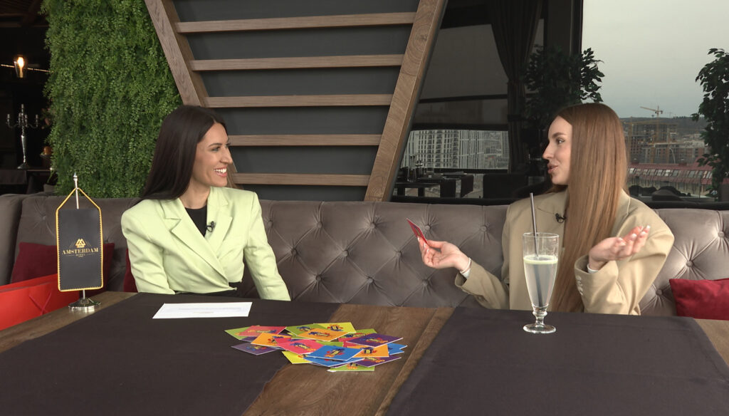 UHODILA SAM BIVŠEG!