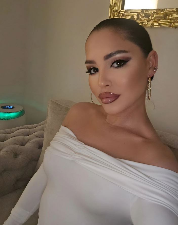 Aleksandra Mladenović pokazala izvajano telo!