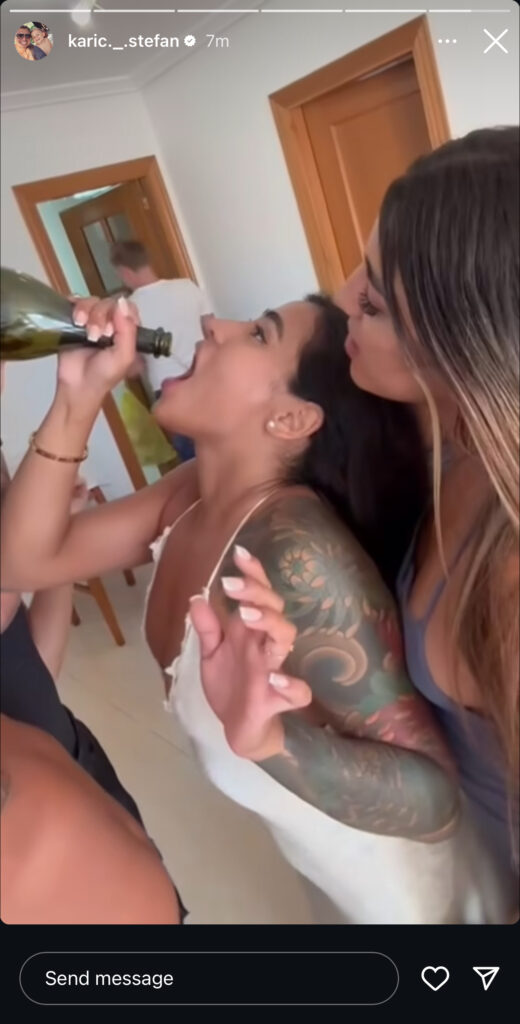 “OTVORI USTA!” Stefan Karić sa TRI devojke objavio da je ponovo SLOBODAN! Utrkivale se da mu UDOVOLJE (VIDEO) “OTVORI USTA!” Stefan Karić sa TRI devojke objavio da je ponovo SLOBODAN! Utrkivale se da mu UDOVOLJE (VIDEO)