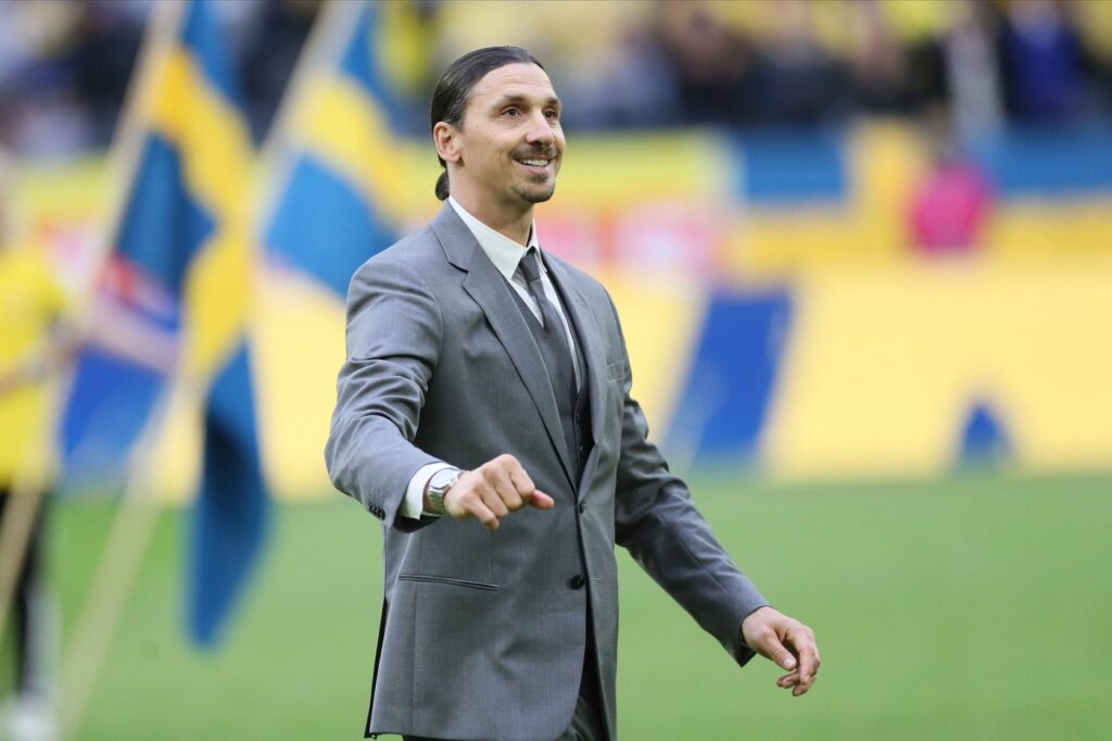 U ZLATANOVOJ KUĆI OKAČENA SAMO JEDNA SLIKA U ZLATANOVOJ KUĆI OKAČENA SAMO JEDNA SLIKA