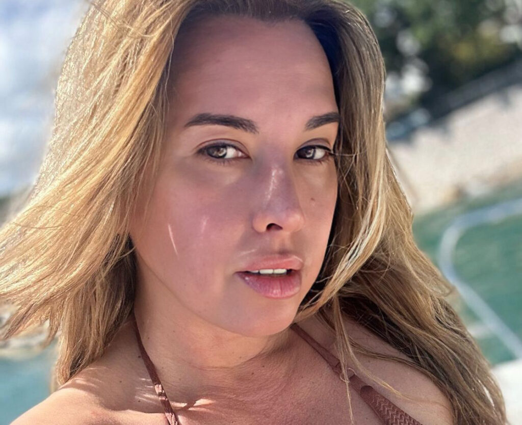 Prestara, predebela, premasna…” Nives celzijus Prestara, predebela, premasna…”