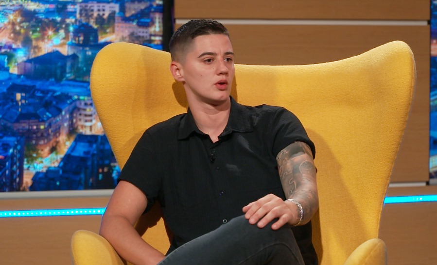 "MAJKA JE ČESTO MENJALA MUŠKARCE!" Nikad iskrenija ispovest Bojane Pavlović "Kada me je ukrala iz doma, plakala sam da me vrati tamo" Foto: HypeTV/ShowBLIZ/Bojana Pavlović