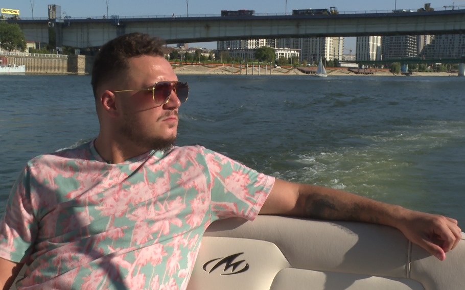 ŠOKANTNO! "Većina TRANS ŽENA se bavi pr*stitucijom, ali NE SVOJOM VOLJOM! Neke čak nisu imale izbora ni da ostanu MUŠKARCI!" Gasttozz o tajnama na Tajlandu Foto: HypeTV/ShowBLIZ/Nenad Marinković Gasttozz
ŠOKANTNO!