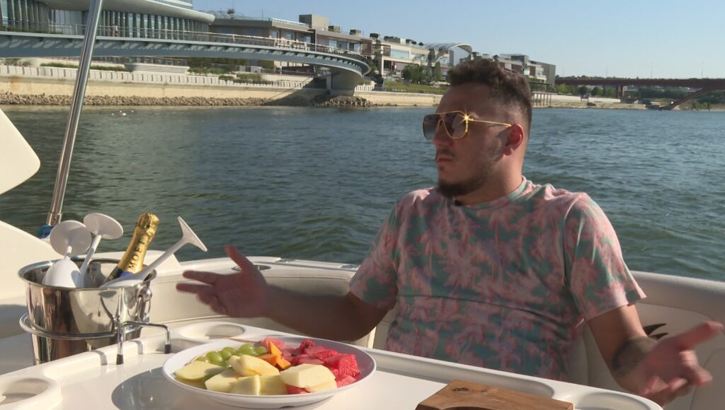 ŠOKANTNO! "Većina TRANS ŽENA se bavi pr*stitucijom, ali NE SVOJOM VOLJOM! Neke čak nisu imale izbora ni da ostanu MUŠKARCI!" Gasttozz o tajnama na Tajlandu Foto: HypeTV/ShowBLIZ/Nenad Marinković Gasttozz
ŠOKANTNO!