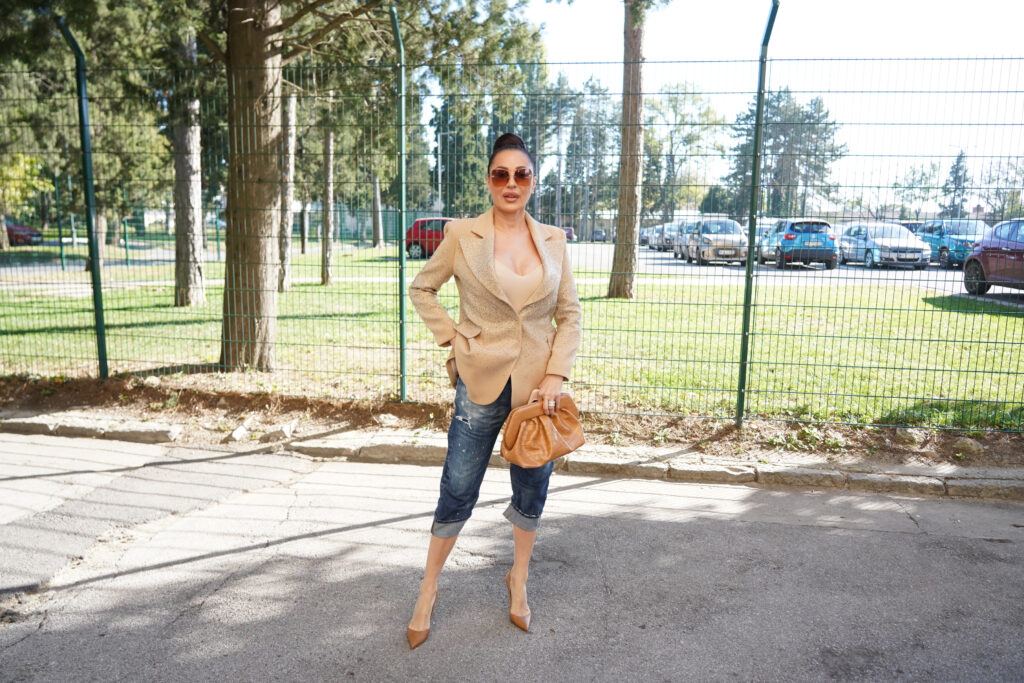 “CECA ŠMINKERU I STILISTI DA DA OTKAZ! Ona mora da izgleda bolje i skuplje na nastupima!” Seka Aleksić BRUTALNO isprozivala Ražnatovićku