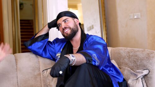 ADAM ADAKTAR ŠOKIRAO NACIJU! Sinu (4) stavio svoja sočiva u OČI, evo kako je dete REAGOVALO!