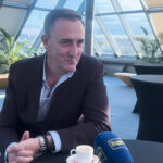 "Moje ćerke znaju da su usvojene"