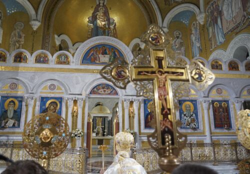 Ponoćna liturgija Hram Svetog Save foto:ATA images