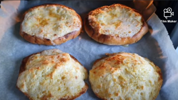 foto:yt:djoletova kuhinja Lepinje sa kajmakom