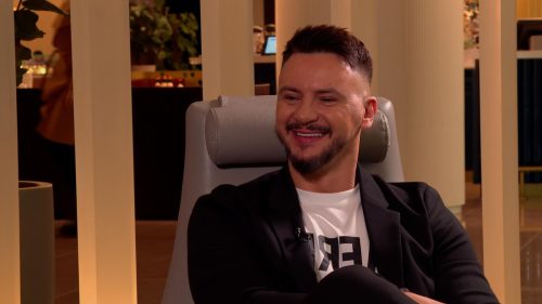 „VESNA ZMIJANAC JE BILA INSPIRACIJA ZA TU PESMU“ Emir Đulović: „Još jednom je pokazala kakva je ZVEZDA!“ Emir Đulović foto: Hype tv