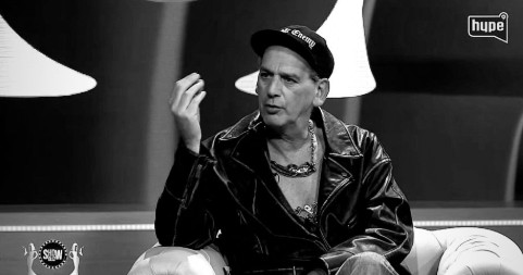 MENE JE STRES ZBOG AVE UNIŠTIO