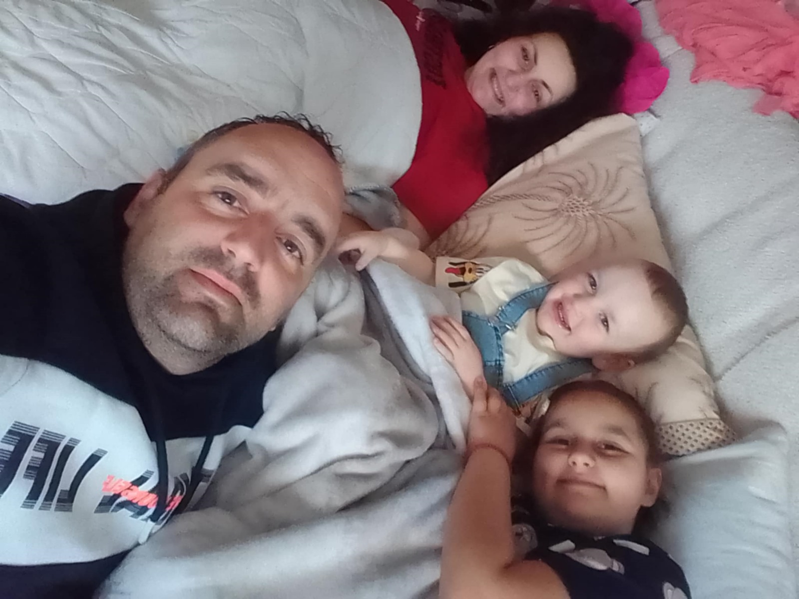 “DOVOLJAN JE POGLED MOJE DECE DA ME TRGNE!” Marija Dimić u emotivnoj ispovesti o GREŠKI LEKARA koja joj je napravila HOROR OD ŽIVOTA