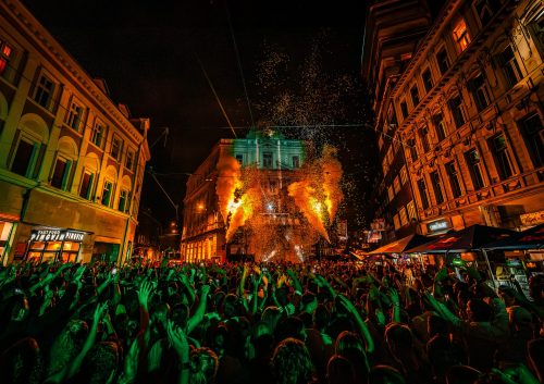 Sarajevo zatvorilo 31. Film Festival uz spektakl „Eternal Flame“ – Layla Benitez donela istorijski nastup ispred Večne vatre