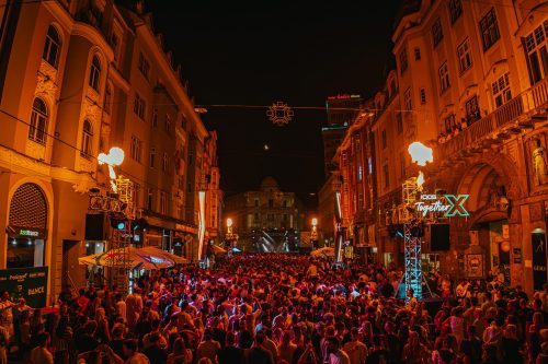 Sarajevo zatvorilo 31. Film Festival uz spektakl „Eternal Flame“ – Layla Benitez donela istorijski nastup ispred Večne vatre