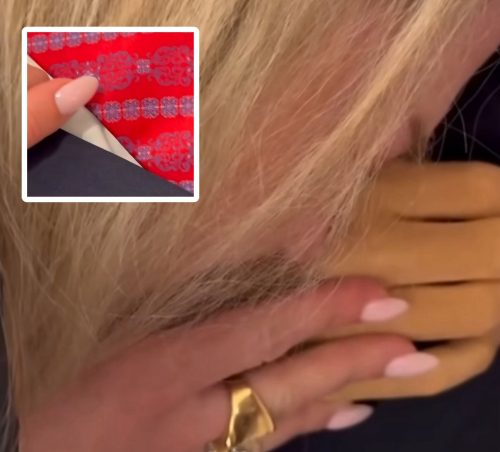 UZNEMIRUJUĆI PRIZOR KOJI RAZDIRE SRCA: SUPRUGA UBIJENOG ČARLIJA KIRKA MU LJUBI RUKE U OTVORENOM KOVČEGU (VIDEO)